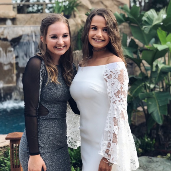 Meet your Posher, Sara - Picture 1 of 1